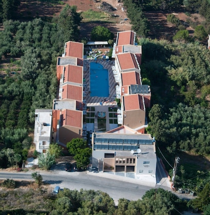 Gallery - Sunrise Village Hotel