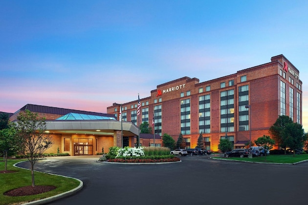 Gallery - Cleveland Marriott East