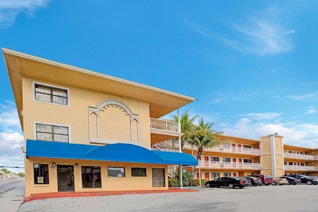 Gallery - Travelodge By Wyndham Fort Lauderdale