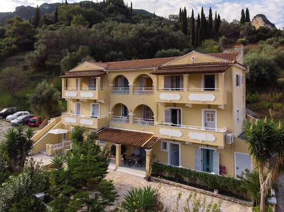 Gallery - Marina Apartments