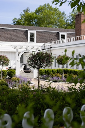 Gallery - The Litchfield Inn