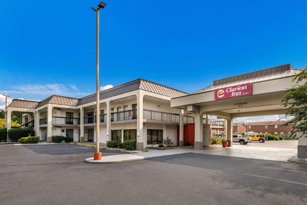 Gallery - Clarion Inn Cleveland