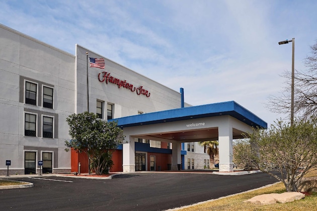 Gallery - Hampton Inn Eagle Pass