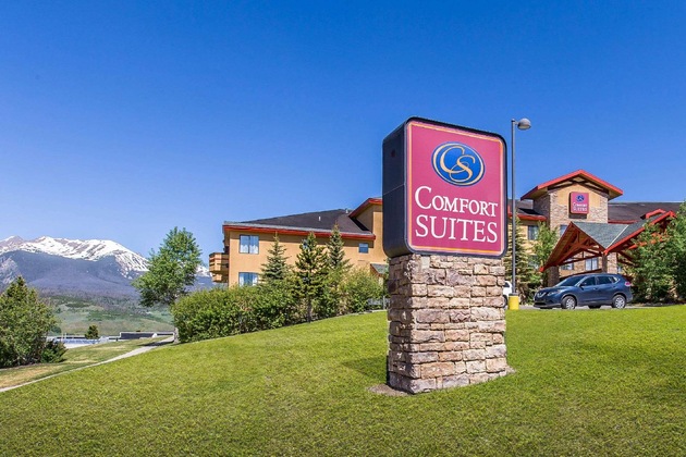 Gallery - Comfort Suites Summit County