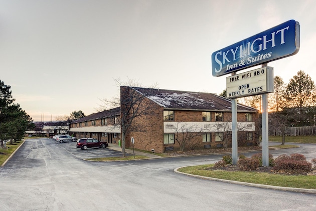Gallery - Skylight Inn Cleveland - Willoughby