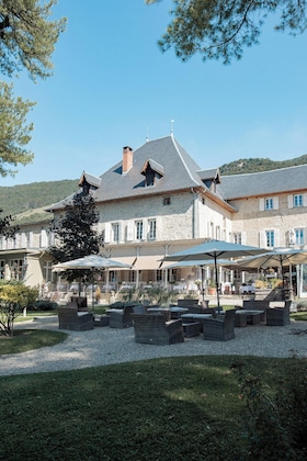 Gallery - Chateau Des Comtes De Challes