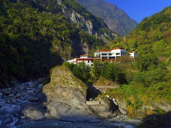 Gallery - Silks Place Taroko