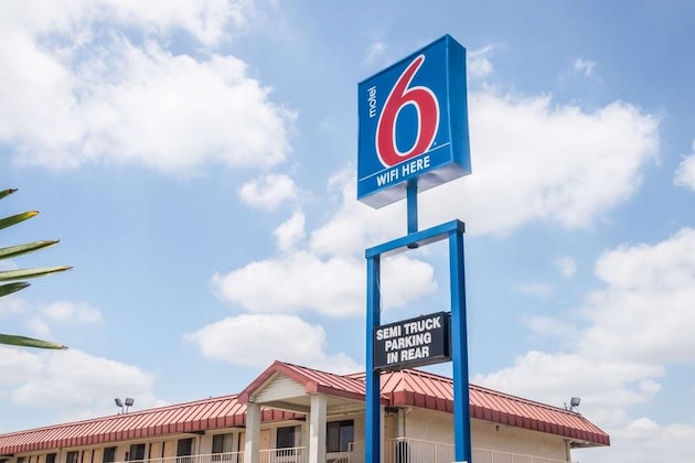 Gallery - Motel 6 Mesquite, Tx - Rodeo - Convention Ctr