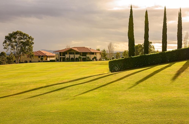 Gallery - Chateau Elan At The Vintage