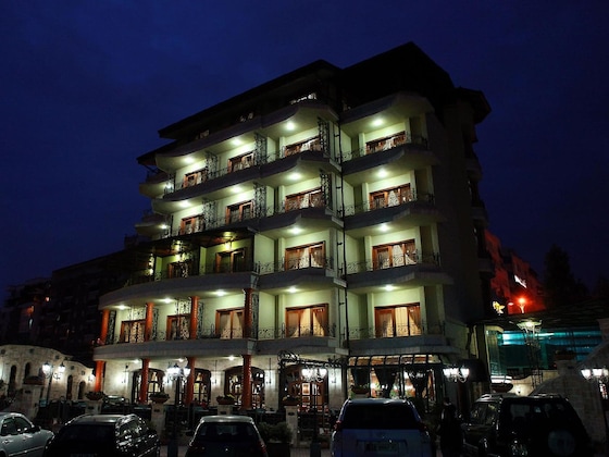 Gallery - Dinasty Hotel