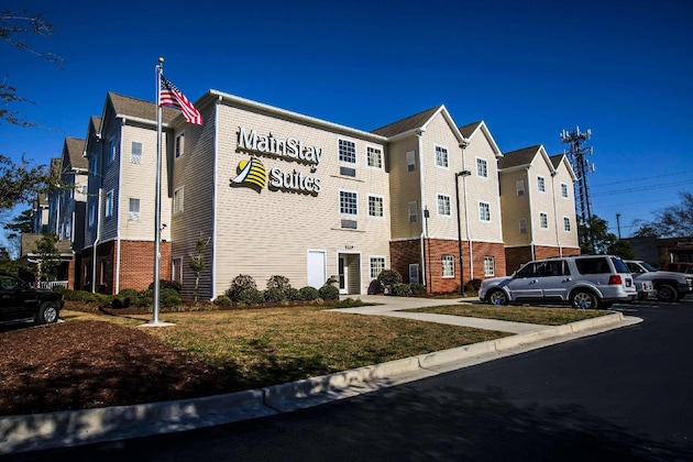 Gallery - Mainstay Suites