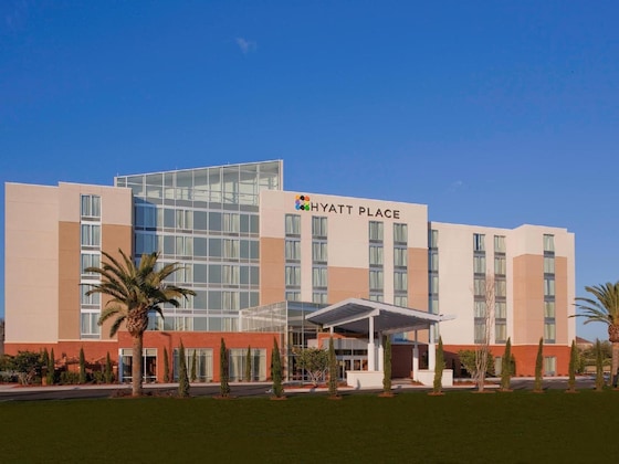 Gallery - Hyatt Place Uncasville   Casino Area