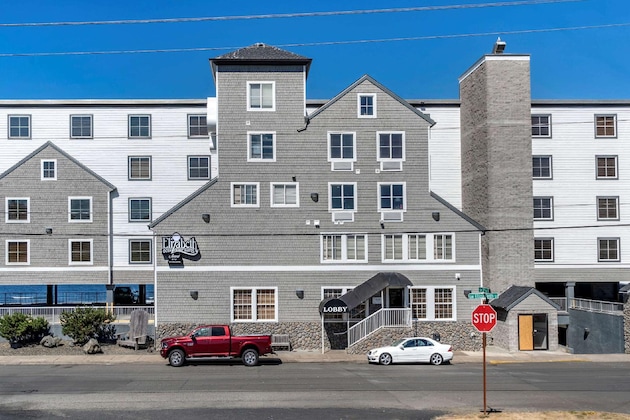 Gallery - Elizabeth Oceanfront Suites, An Ascend Hotel Collection Member