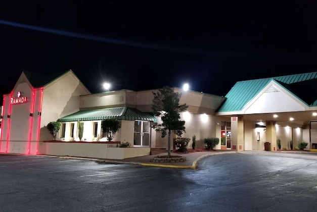 Gallery - Ramada By Wyndham & Suites Warner Robins