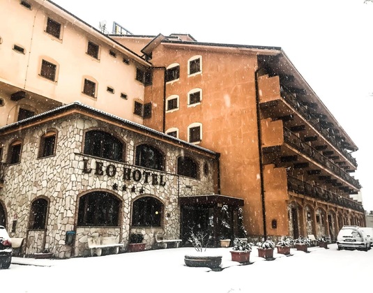 Gallery - Leo Hotel