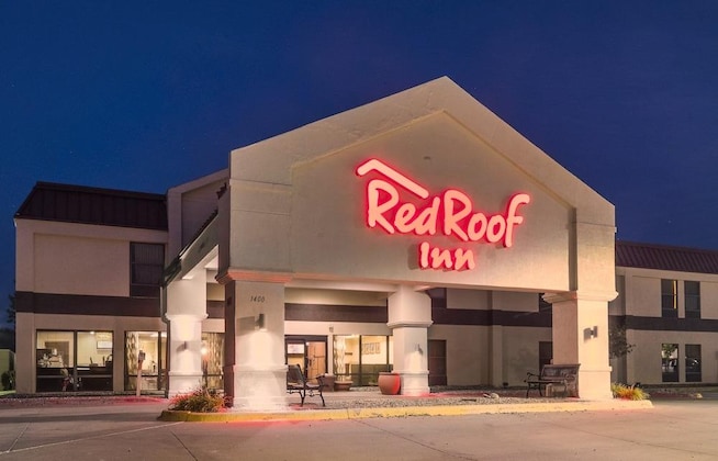 Gallery - Red Roof Inn Ames