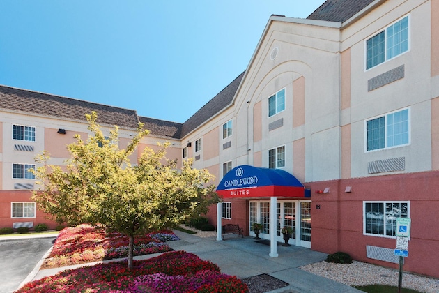 Gallery - Sonesta Simply Suites Nanuet