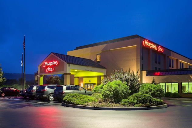 Gallery - Hampton Inn Danville