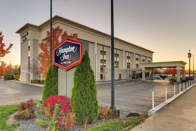 Gallery - Hampton Inn Springfield