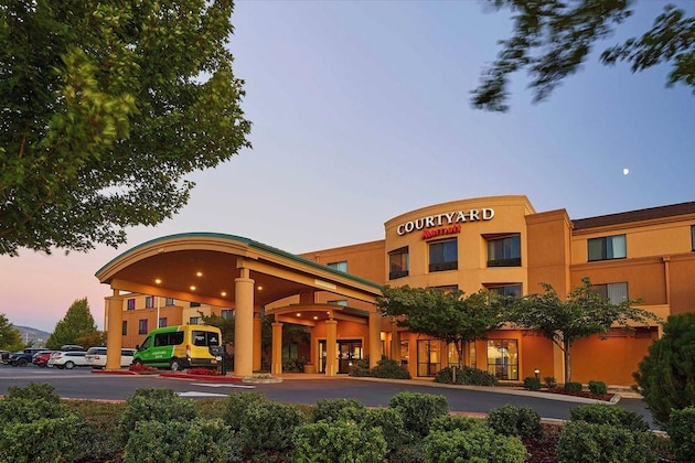 Gallery - Courtyard By Marriott Medford Airport