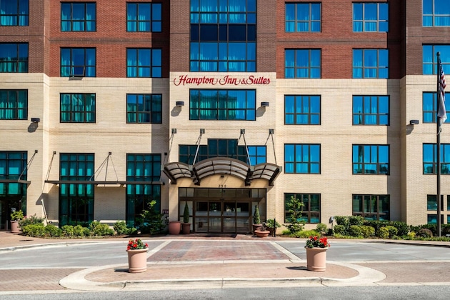 Gallery - Hampton Inn & Suites National Harbor Alexandria Area