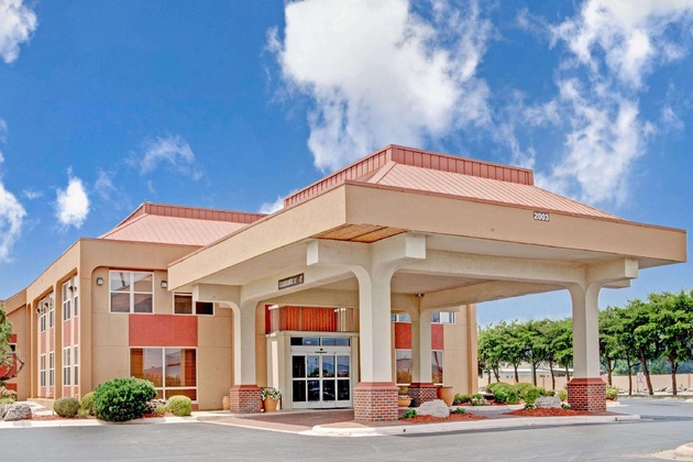 Gallery - Ramada By Wyndham West Memphis