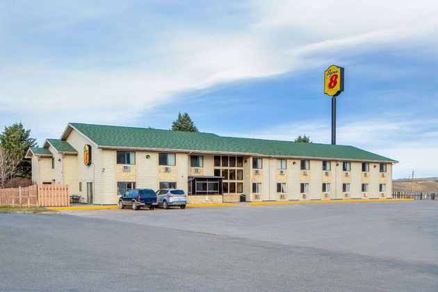 Gallery - Super 8 By Wyndham Livingston Yellowstone