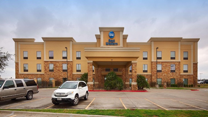 Gallery - Best Western Bastrop Pines Inn