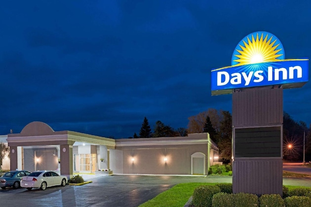 Gallery - Days Inn By Wyndham Batavia Darien Lake Theme Park
