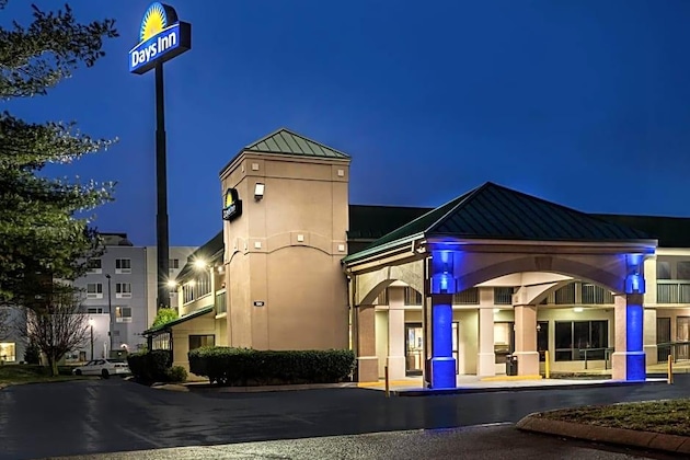 Gallery - Days Inn By Wyndham Clarksville North