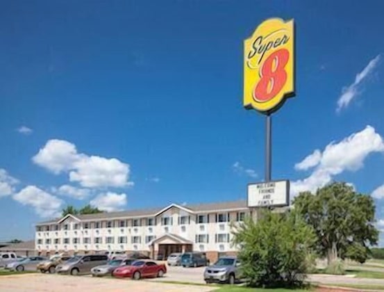 Gallery - Super 8 By Wyndham Manhattan Ks