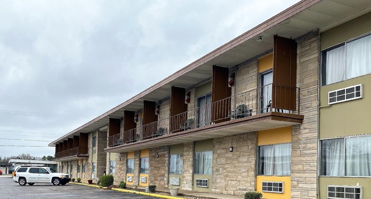 Gallery - Bloomington Travelodge