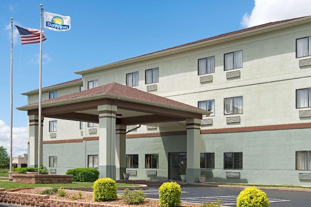 Gallery - Days Inn By Wyndham Collinsville St. Louis