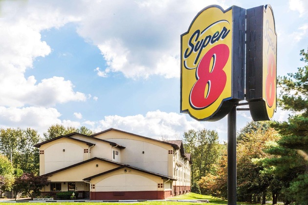 Gallery - Super 8 By Wyndham Stroudsburg