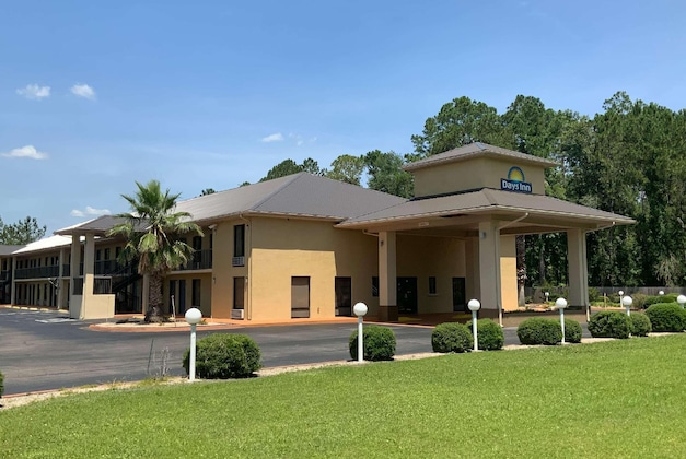 Gallery - Days Inn By Wyndham Lake City I-10