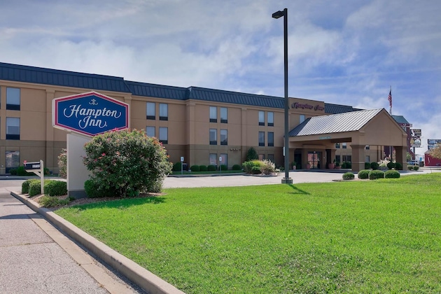 Gallery - Hampton Inn Marion