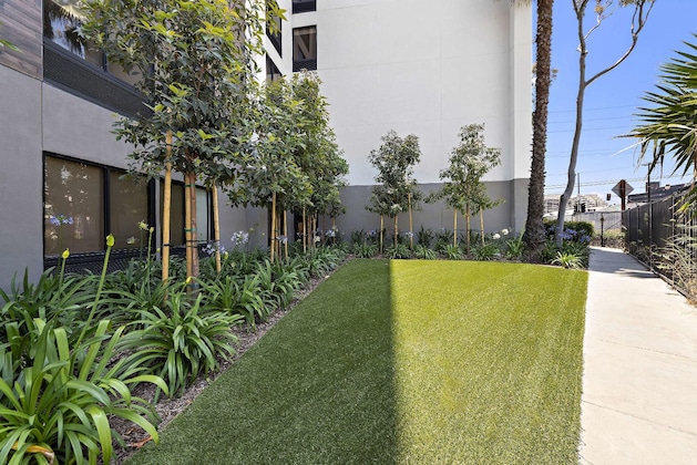 Gallery - Wingate By Wyndham Los Angeles International Airport LAX