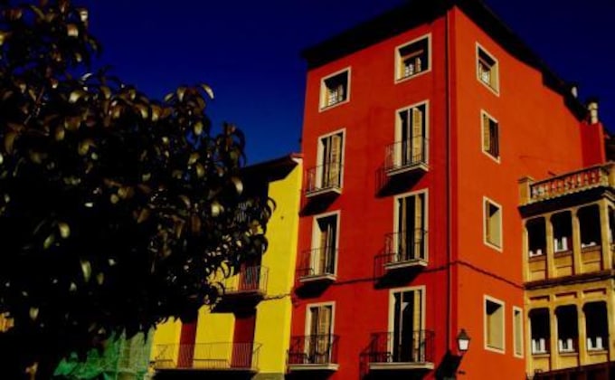 Gallery - Fonda Can Fasersia