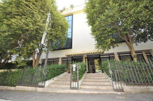 Gallery - Hotel Residence Torre Di Pratolungo