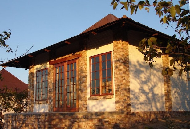 Gallery - Etosha Safari Lodge
