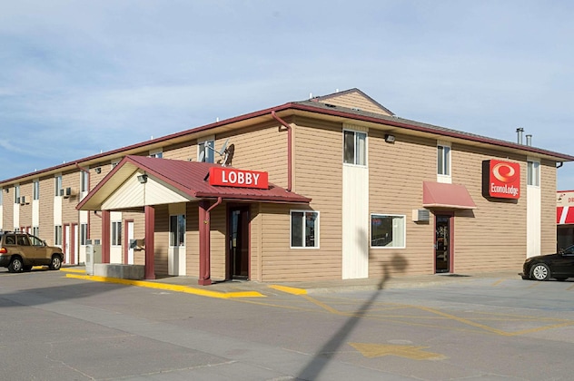 Gallery - Econo Lodge Hays I-70