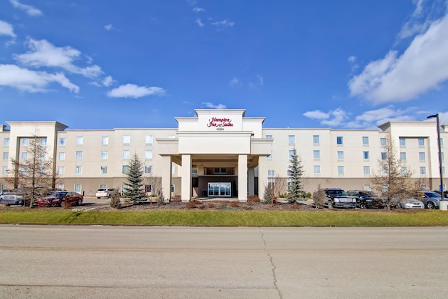 Gallery - Hampton Inn & Suites By Hilton Red Deer