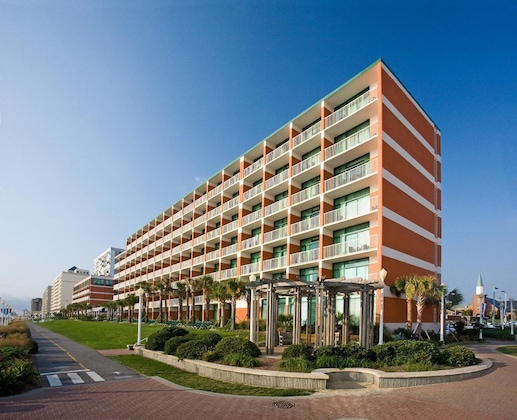 Gallery - Holiday Inn & Suites Virginia Beach North Beach By Ihg