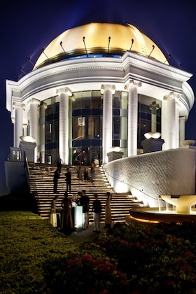 Gallery - Lebua At State Tower