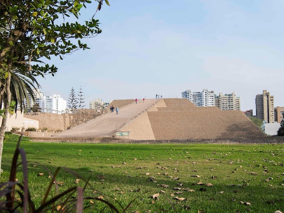 Gallery - Pullman Lima San Isidro