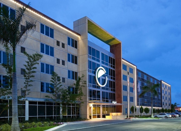 Gallery - Element Miami International Airport