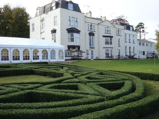Gallery - Flagship Winford Manor