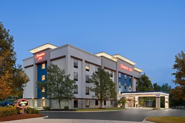 Gallery - Hampton Inn Cleveland Airport Tiedeman Road