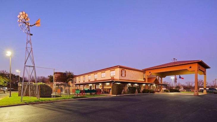 Gallery - Best Western Plus Fredericksburg