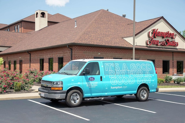 Gallery - Hampton Inn & Suites Cleveland Airport Middleburg